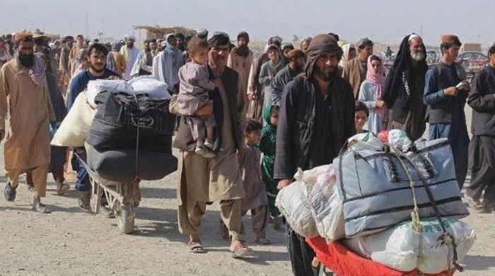 خیبر پختونخوا سے غیرقانونی غیرملکیوں کا انخلا جاری، مزید537 افراد افغانستان بھیجے گئے