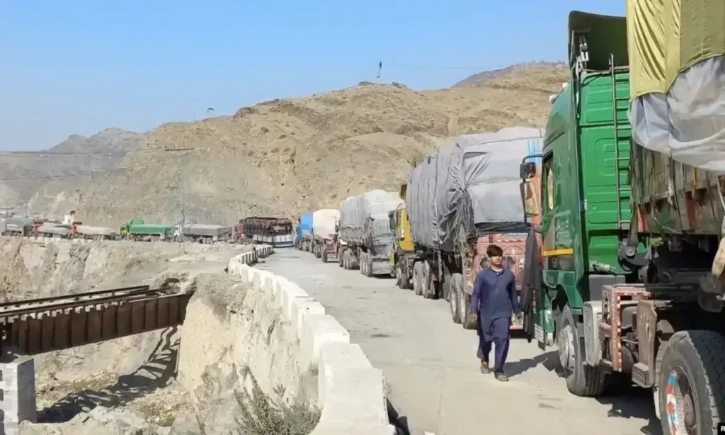 A convoy of 100 vehicles carrying foodstuffs left for Kuram district