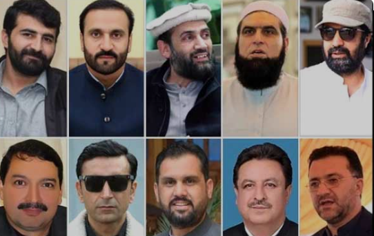 گورنر کی منظوری کے بعد خیبر پختونخوا کی نئی کابینہ تشکیل New Khyber Pakhtunkhwa cabinet formed after Governor's approval