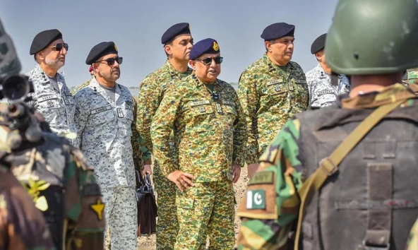سمندری سرحدوں کا دفاع کرنا جانتے ہیں، نیول چیف ایڈمرل نوید اشرف We know how to defend maritime borders, says Naval Chief Admiral Naveed Ashraf