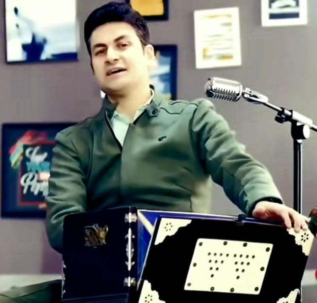 خیبر ٹیلیویژن کو اکیڈمی کا درجہ حاصل ھے موسیقی اور ڈرامہ کو نئی جدت میں پیش کیا۔۔ افسر افغان۔۔۔ Khyber Television has been granted academy status and has presented music and drama with a fresh, innovative approach. Officer Afghan…