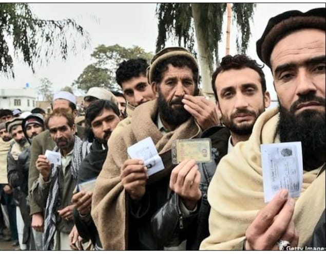 پشاور سے افغان مہاجرین کی واپسی نہ ھونے کے برابر ھے مختلف علاقوں میں بدستور قیام پزیر۔۔۔ “The return of Afghan refugees from Peshawar is almost nonexistent, as many continue to reside in various areas.”