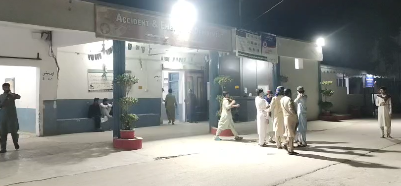بنوں میں دکان پر کواڈکاپٹر ڈرون حملہ، 3 افراد جاں بحق، ایک شخص زخمی Quadcopter drone attacks shop in Bannu, 3 killed, one injured