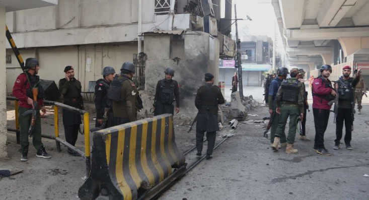 پشاور: فیڈرل کانسٹیبلری ہیڈکوارٹر پر خودکش حملے میں ملوث دہشت گرد نیٹ ورک کی نشاندہی ہوگئی Peshawar: Terrorist network involved in suicide attack on Federal Constabulary Headquarters identified