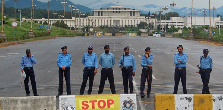پی ٹی آئی کا ممکنہ احتجاج، اسلام آباد اور راولپنڈی میں دفعہ 144 نافذ PTI's possible protest, Section 144 imposed in Islamabad and Rawalpindi