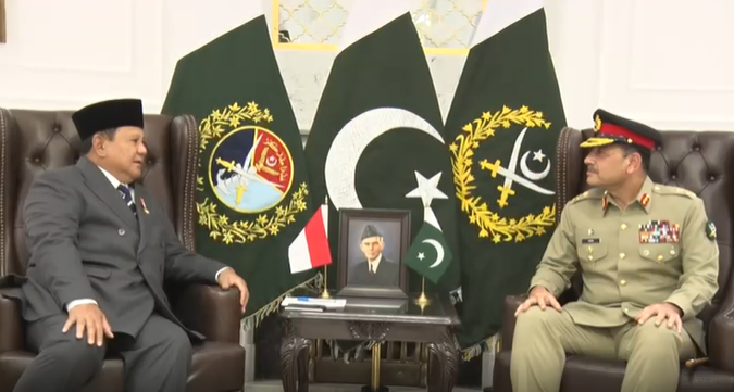 چیف آف ڈیفنس فورسز عاصم منیر سے انڈونیشیا کے صدر کی ملاقات، دفاعی تعاون کے فروغ پر تبادلہ خیال Indonesian President meets Chief of Defense Forces Asim Munir, discusses promotion of defense cooperation