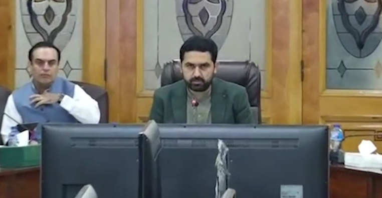 خیبرپختونخوا کابینہ نے محکمہ تعلیم میں اساتذہ کے لیے ای ٹرانسفر پالیسی 2025 کی منظوری دیدی Khyber Pakhtunkhwa Cabinet approves e-Transfer Policy 2025 for teachers in Education Department