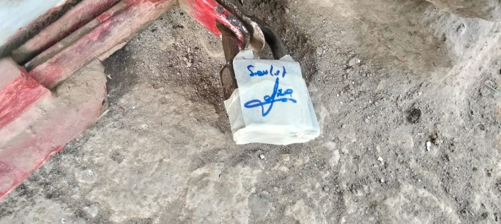 کوہاٹ کے مرکزی بازار میں افغان مہاجرین کی غیر قانونی دکانیں سیل Kohat authorities seal illegal Afghan refugee shops in central bazaar