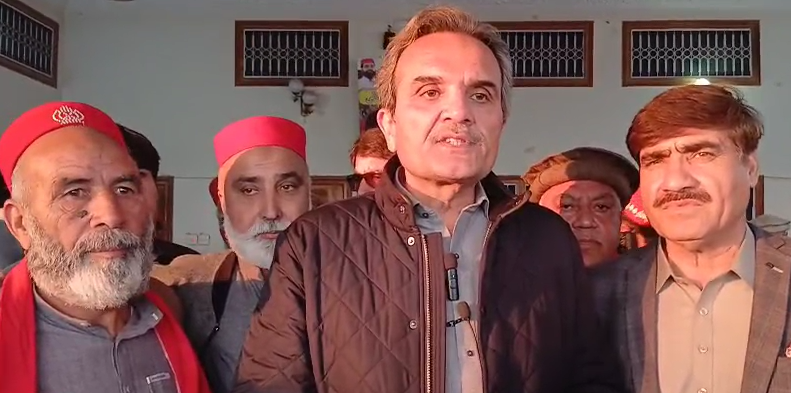 خیبرپختونخوا سے دہشتگردی کے خاتمے کیلئے پی ٹی آئی اپنی ذمہ داری نہیں نبھا رہی، امیر حیدر خان ہوتی PTI is not fulfilling its responsibility to eradicate terrorism from Khyber Pakhtunkhwa, says Ameer Haider Khan Hoti