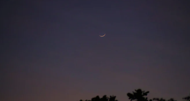 سعودی عرب اور یو اے ای میں رمضان المبارک کا چاند نظر آگیا، کل پہلا روزہ ہوگا Ramadan moon sighted in Saudi Arabia and UAE, first fast to be observed tomorrow