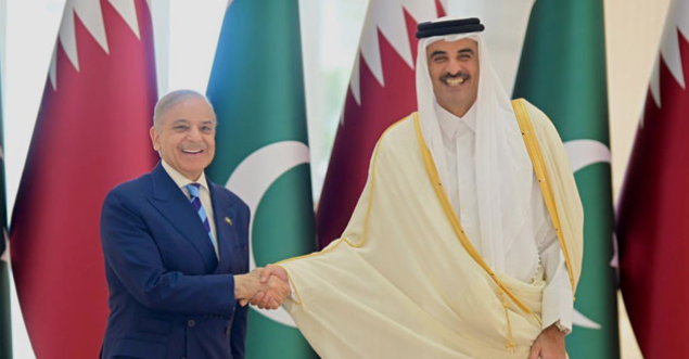 وزیراعظم شہبازشریف سے رابطہ،امیر قطر کی کامیاب سفارتی کوششوں پر پاکستان کو مبارکباد Contacted Prime Minister Shehbaz Sharif, Emir of Qatar congratulates Pakistan on successful diplomatic efforts