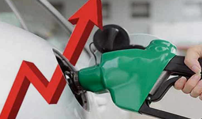 ڈیزل مزید مہنگا جبکہ پیٹرول کی قیمت میں معمولی کمی کا اعلان Diesel becomes more expensive, while petrol price announced a slight reduction