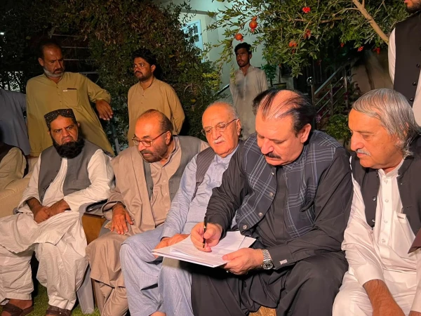 بلوچستان حکومت اور کوئٹہ دھرنا کمیٹی کے درمیان مذاکرات کامیاب، معاہدہ طے پا گیا