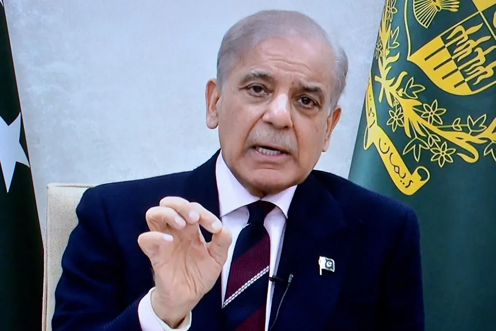 وزیراعظم کی زیرِ صدارت گلگت بلتستان کے لیے 100 میگاواٹ شمسی توانائی منصوبے پر جائزہ اجلاس