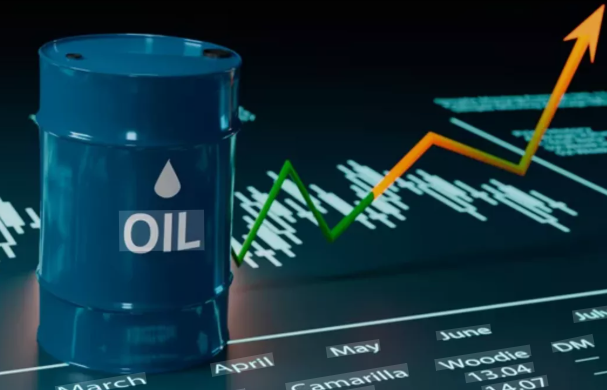 امریکا، ایران کشیدگی سے عالمی منڈی میں خام تیل کی قیمتیں مزید بڑھ گئیں Oil prices surge as US-Iran tensions rattle global markets