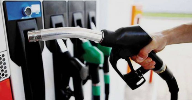 حکومت کا 27 جولائی تک پیٹرولیم مصنوعات کی قیمتیں برقرار رکھنے کا اعلان Government announces maintaining prices of petroleum products until July 27.