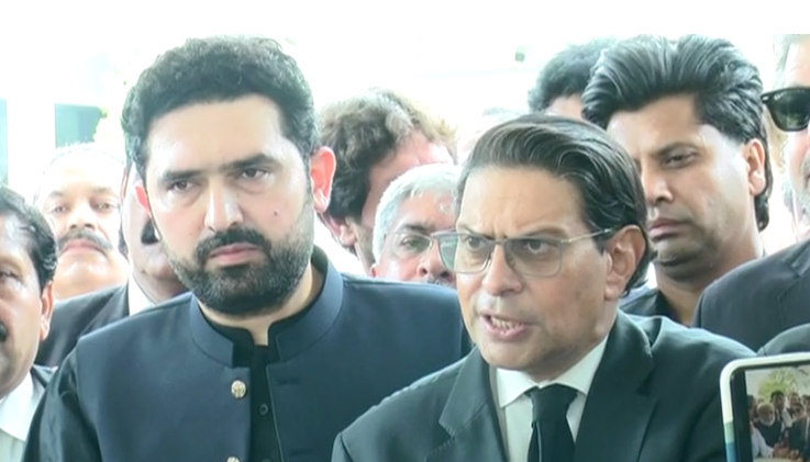 عدالتی حکم پر مکمل عمل ہوگا، بانی پی ٹی آئی کی صحت پر سیاست نہیں کریں گے، تحریک انصاف کا اعلان The court order will be fully implemented; we will not politicize the PTI founder's health—PTI announces.