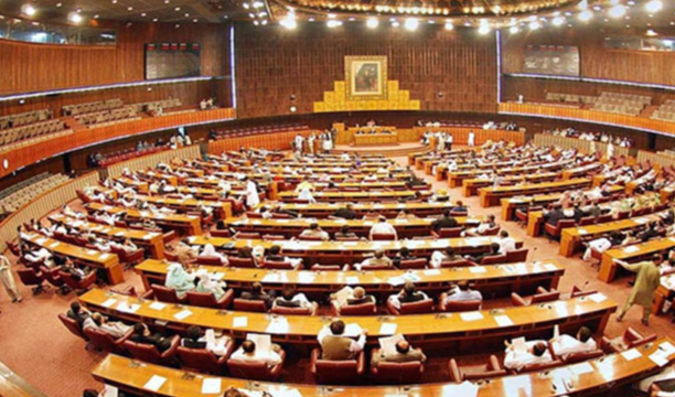 قومی اسمبلی اور سینیٹ سے نیشنل کمانڈ اتھارٹی ایکٹ میں ترمیم اور ڈیفنس فورسز ایکٹ منظور Amendment to the National Command Authority Act and the Defence Forces Act passed by the National Assembly and Senate.