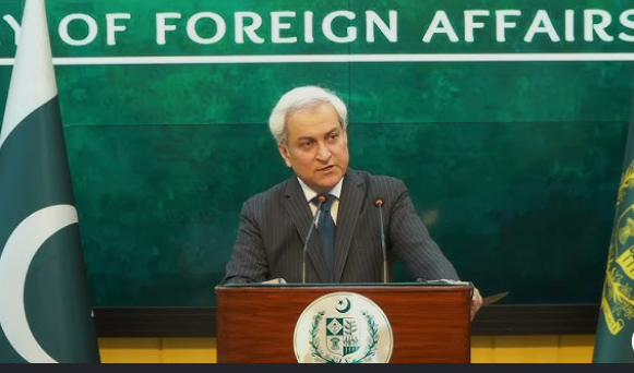 پاکستان افغانستان کے ساتھ ادارہ جاتی بات چیت کیلئے تیار، دہشتگردی کے خلاف عملی اقدامات کے ثبوت ضروری ہے، دفتر خارجہ Pakistan ready for state-level talks with Afghanistan; seeks concrete evidence of action against terrorism: FO