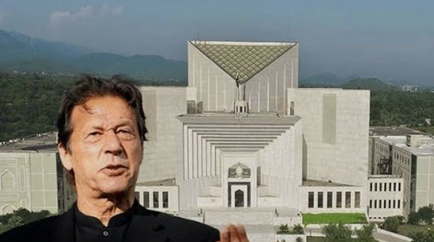 وفاقی حکومت نے بانی پی ٹی آئی کی ہسپتال منتقلی کے فیصلے پر سپریم کورٹ میں نظر ثانی کی درخواست دائر کر دی The federal government has filed a review petition in the Supreme Court regarding the decision to transfer the PTI founder to the hospital.