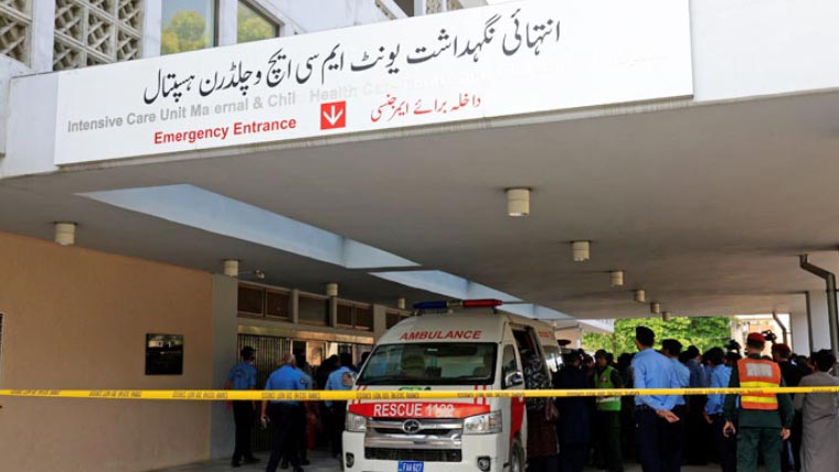 اسلام آباد کے پمز ہسپتال کی نرسری میں خوفناک آتشزدگی سے 15 نومولود جھلس کر جاں بحق Islamabad: 15 newborns died of burns in a horrific fire at the PIMS Hospital nursery.