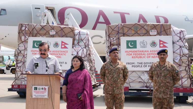 نیپال میں سیلاب اور لینڈ سلائیڈنگ، پاکستان نے 100 ٹن امداد روانہ کردی Floods and landslides in Nepal: Pakistan dispatches 100 tons of aid.