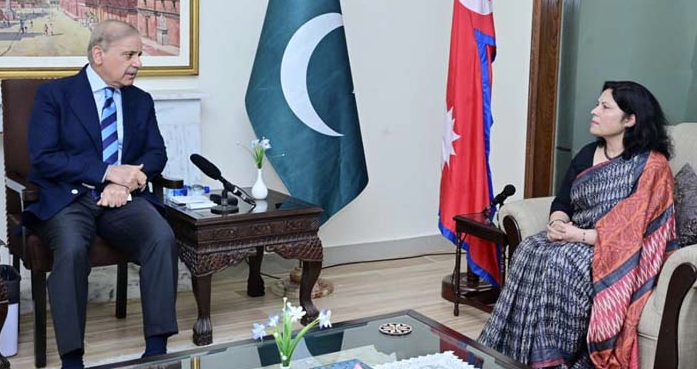 وزیراعظم شہباز شریف کا نیپالی سفارتخانے کا دورہ، سیلاب سے جانی و مالی نقصانات پر اظہار تعزیت Prime Minister Shehbaz Sharif visits Nepalese Embassy, expresses condolences over loss of life and property due to floods